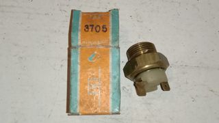 VEHICULOS CLASICOS, PIEZAS VARIAS (21)