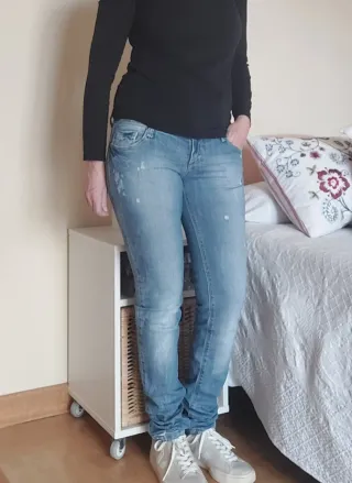 Vaqueros Stradivarius Talla 38