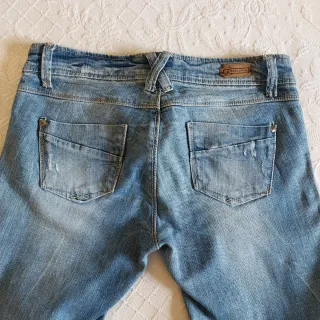 Vaqueros Stradivarius Talla 38