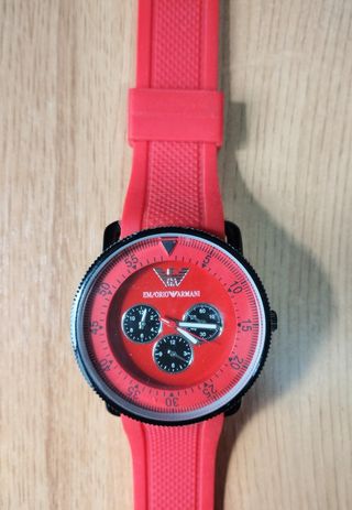 Reloj Emporio Armani Rojo y Negro