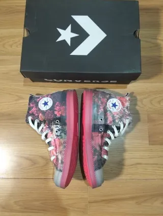 Zapatillas Converse x Shaniqwa Jarvis. Talla 39.