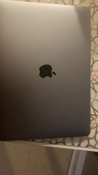 MacBook Pro 2022 para piezas
