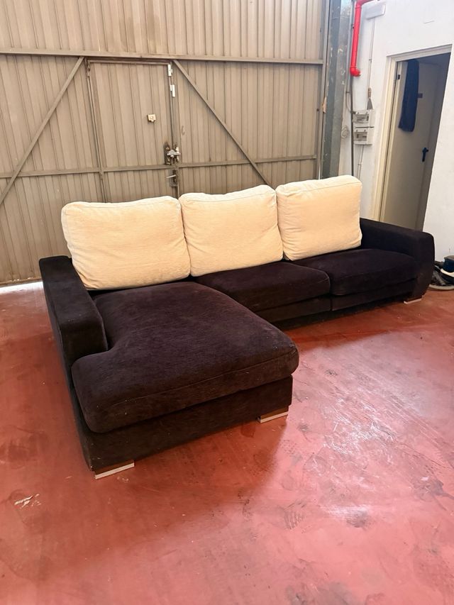 Sofá Chaiselongue  mide 2,90