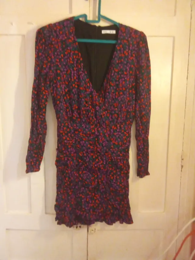 Vestido estampado floral morado y rojo