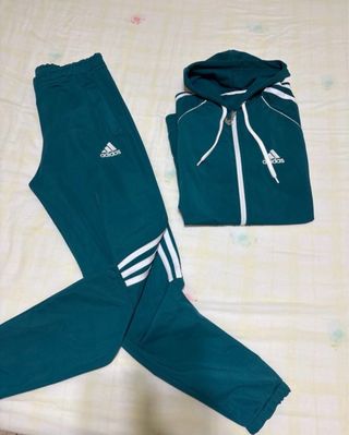 Chándal Adidas Verde con Capucha