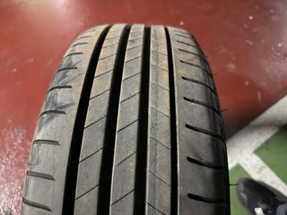  205/60 R16 92H Bridgestone (solo tengo 1) 