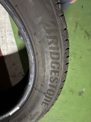  205/60 R16 92H Bridgestone (solo tengo 1) 