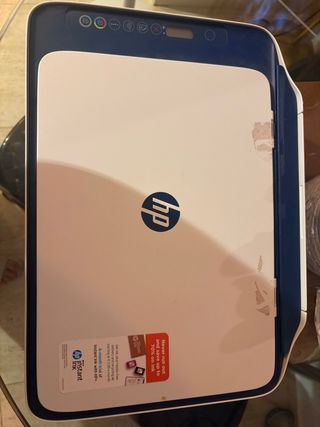 Impresora HP Blanca y Azul