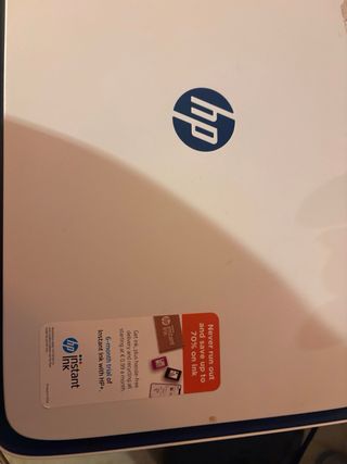 Impresora HP Blanca y Azul