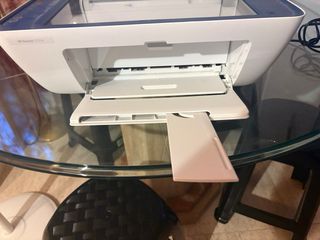Impresora HP Blanca y Azul