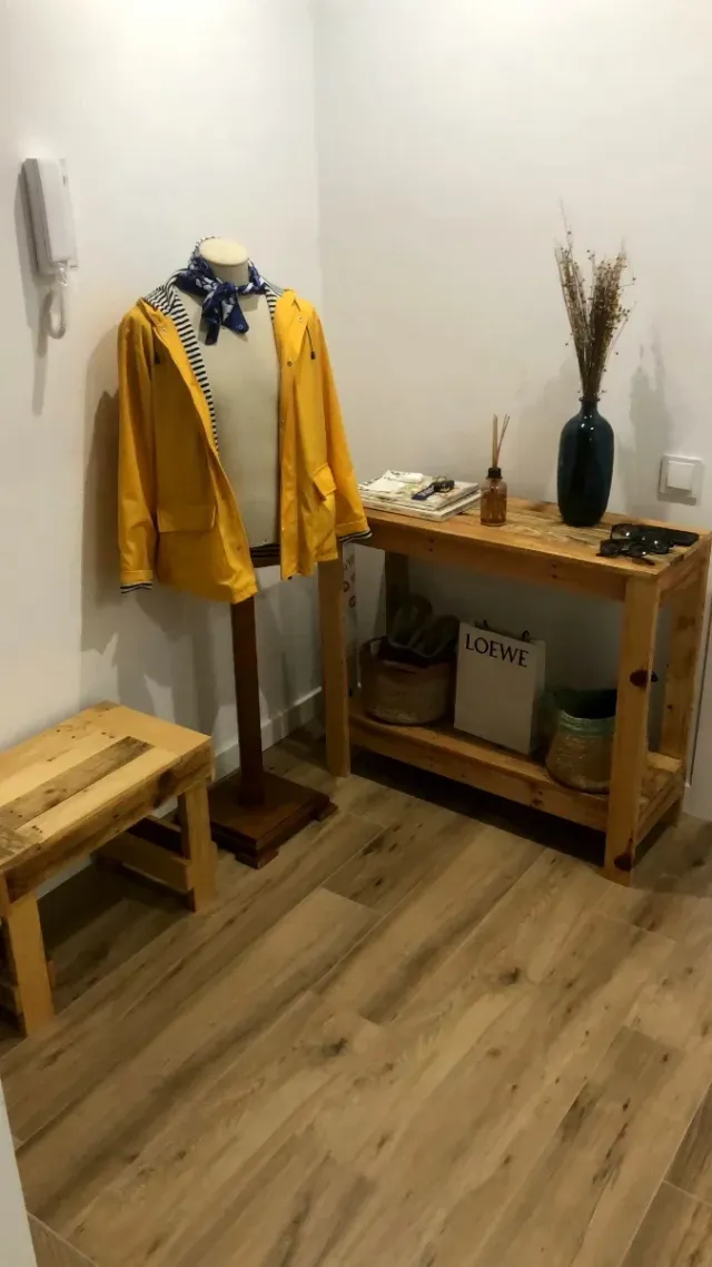 Console di ricezione sostenibile in stile rustico