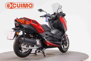 YAMAHA XMAX 125