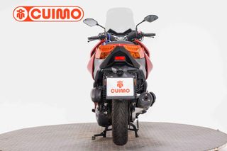 YAMAHA XMAX 125