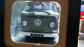Volkswagen T2 Pickup 1/18