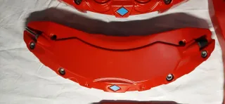 Cubre pinzas freno Tesla Rojo