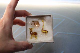 Minúsculas figuras de animales de cristal de Murano.