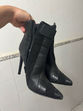 Botines Tacón Aguja Piel Negro