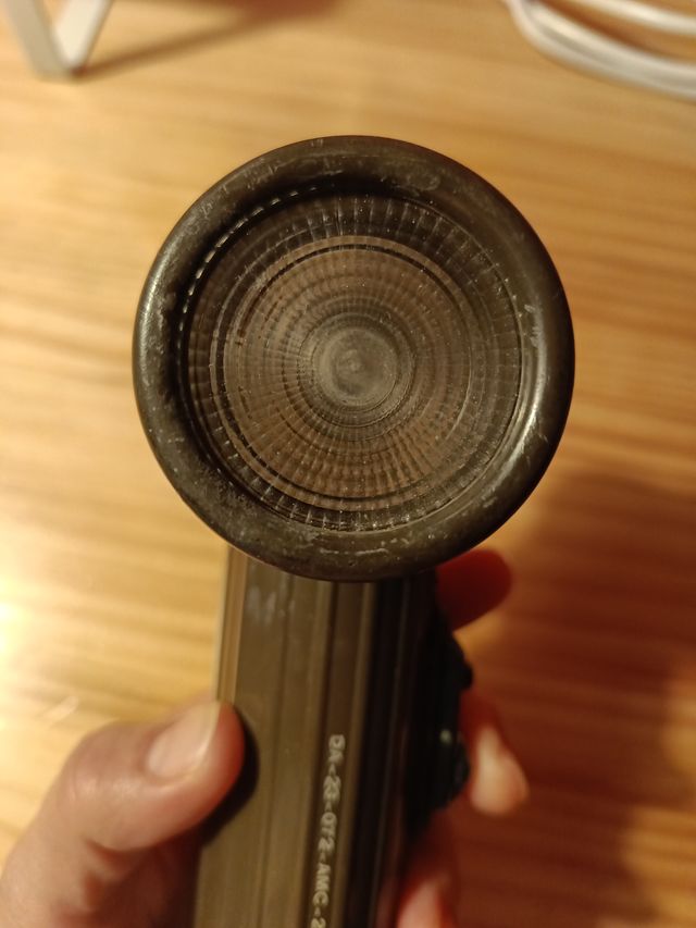 Linterna militar antigua MX 991/U