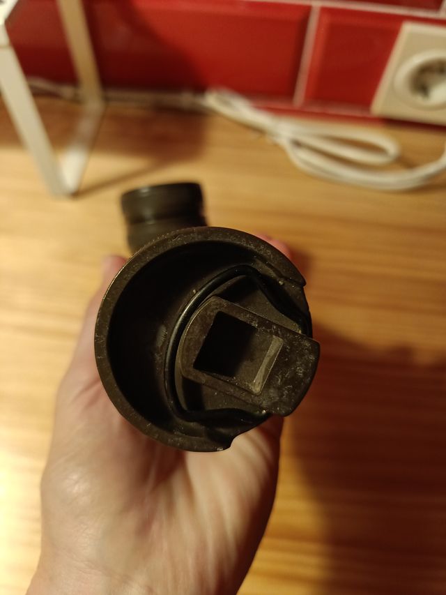 Linterna militar antigua MX 991/U