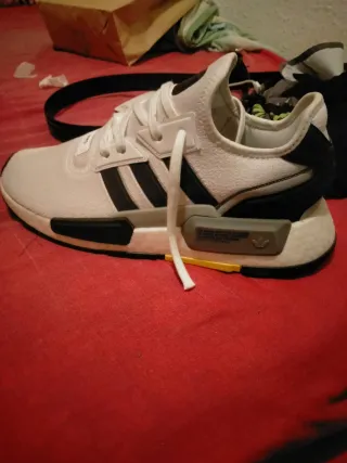 Zapatillas Adidas Talla 44 Blancas y Negras