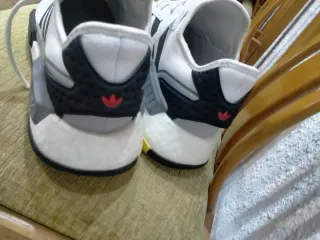 Zapatillas Adidas Talla 44 Blancas y Negras