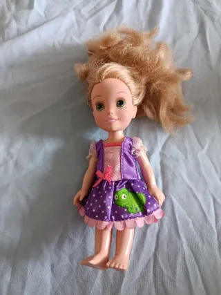 Muñeca Rapunzel Disney pequeña