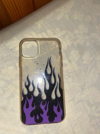 Funda iPhone 11 Bugs Bunny  grafitti y más.