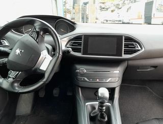 Peugeot 1144242 mando elevalunas delantero 308