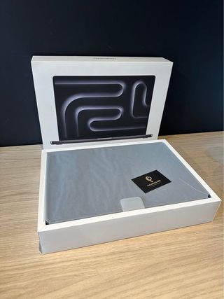MacBook Pro M4 Gris Espacial