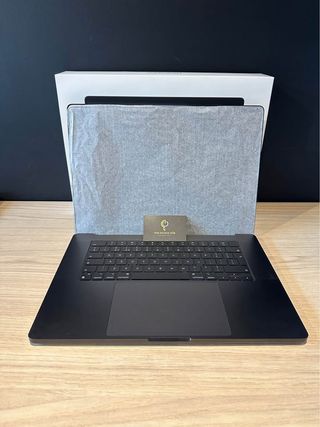 MacBook Pro M4 Gris Espacial
