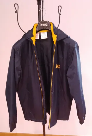 Chaqueta Adidas para altura 164 sm
