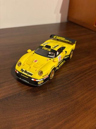 Porsche 911 GT1 Scalextric Amarillo