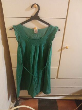 Vestido verde niña