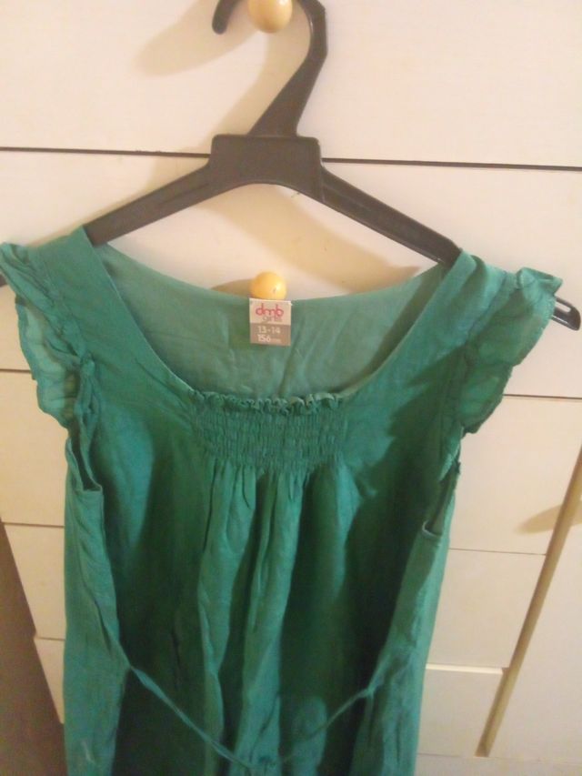 Vestido verde niña