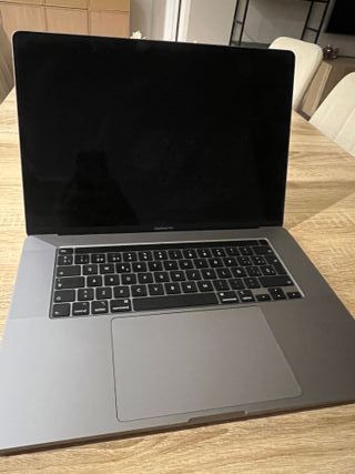 MacBook Pro Gris Espacial