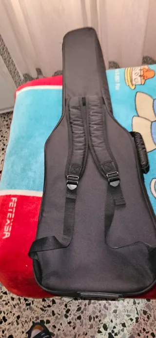 Bajo Marcus Miller Sire V5