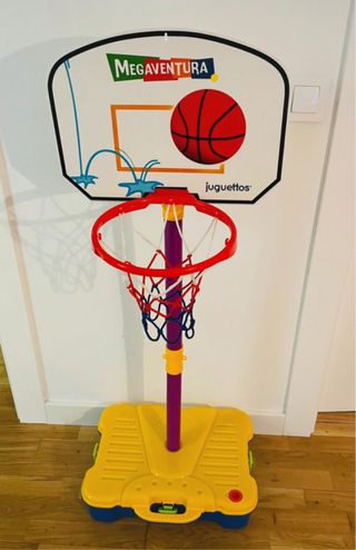 Canasta de baloncesto infantil regulable