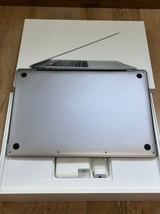 MacBook Pro Retina 15”2019,i9 500GB.SSD,16GB RAM