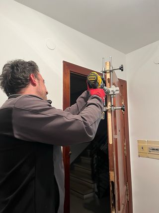 CERRAJEROURGENTE 24H 635265734,VALLADOLID