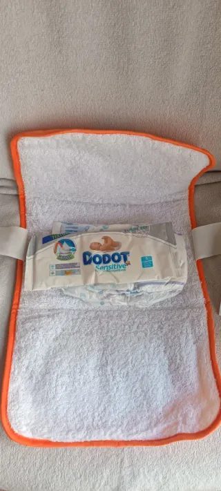 3 piezas bebé: 2 sacos + cambiador