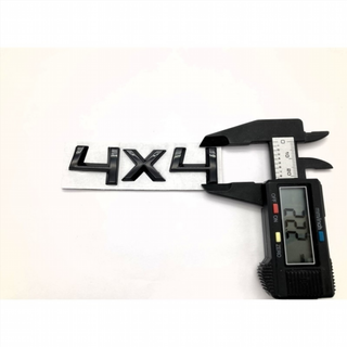 EMBLEMA LOGO TRASERO SKODA 4X4 NEGRO