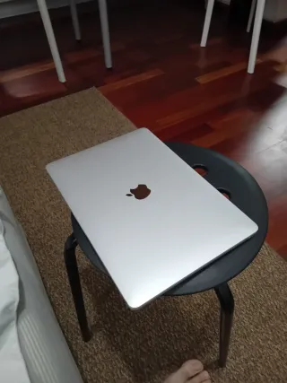MacBook Pro 13 8GB RAM 256GB