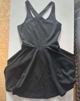 Vestido negro corto de vuelo L 