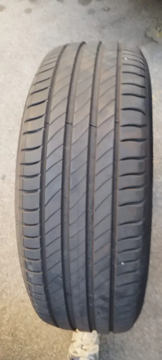 Neumático Michelin Primacy 4