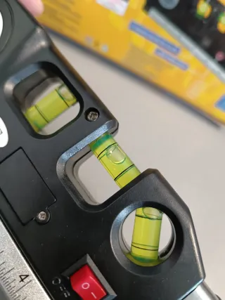 Nivel laser 3 burbujas a estrenar