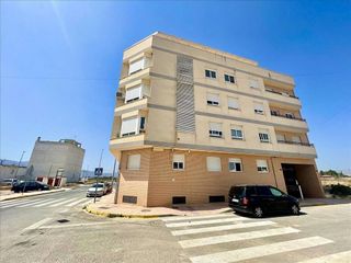 Garaje en venta en Albatera