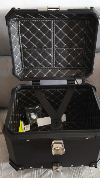 Top Case Aluminio Moto. Maleta nueva, sin estrenar