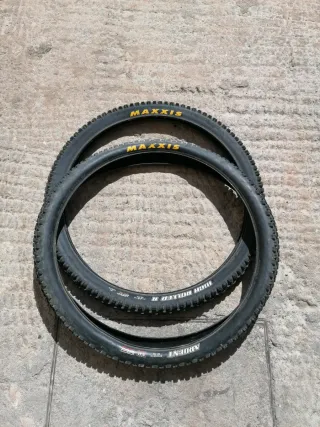 Ruedas Maxxis 27.5 High Roller II y Ardent