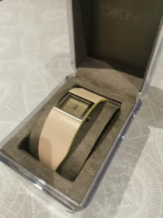 Reloj DKNY NY-3321 Beige y Dorado