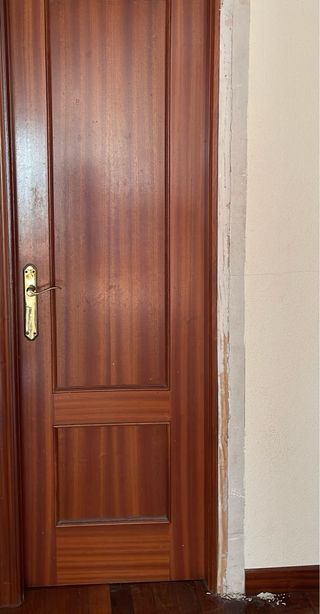 Puertas macizas madera con marco
